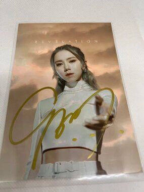 GEM Deng Ziqi Signed Photo REVELATION Gold Ink Autograph New
